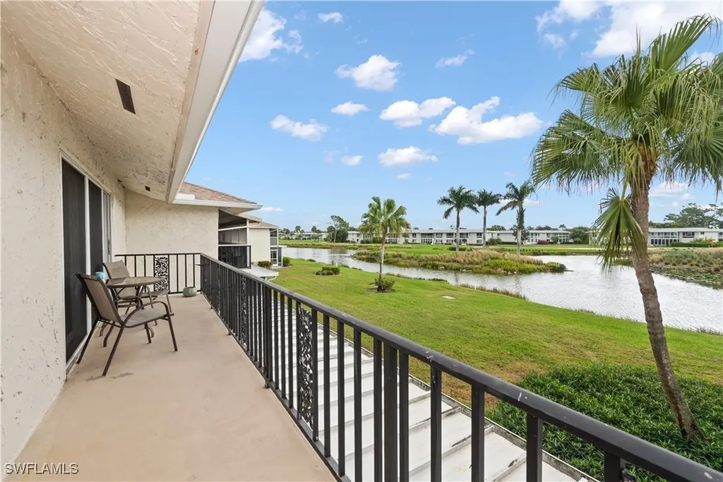 221 Palm Drive Naples FL 34112