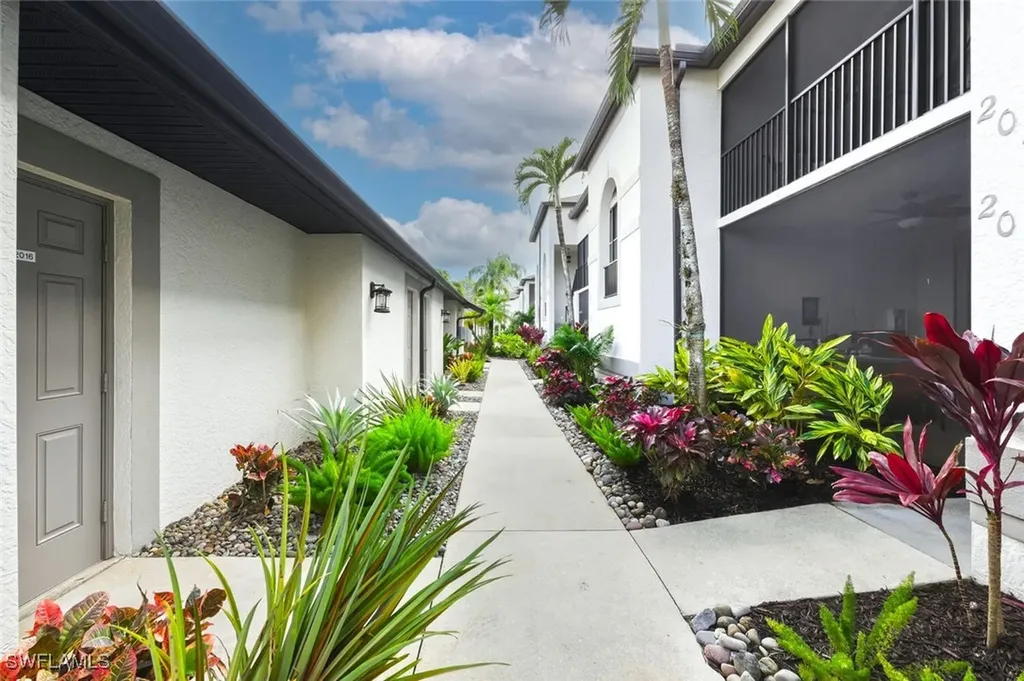 8370 Heritage Links Court Naples FL 34112