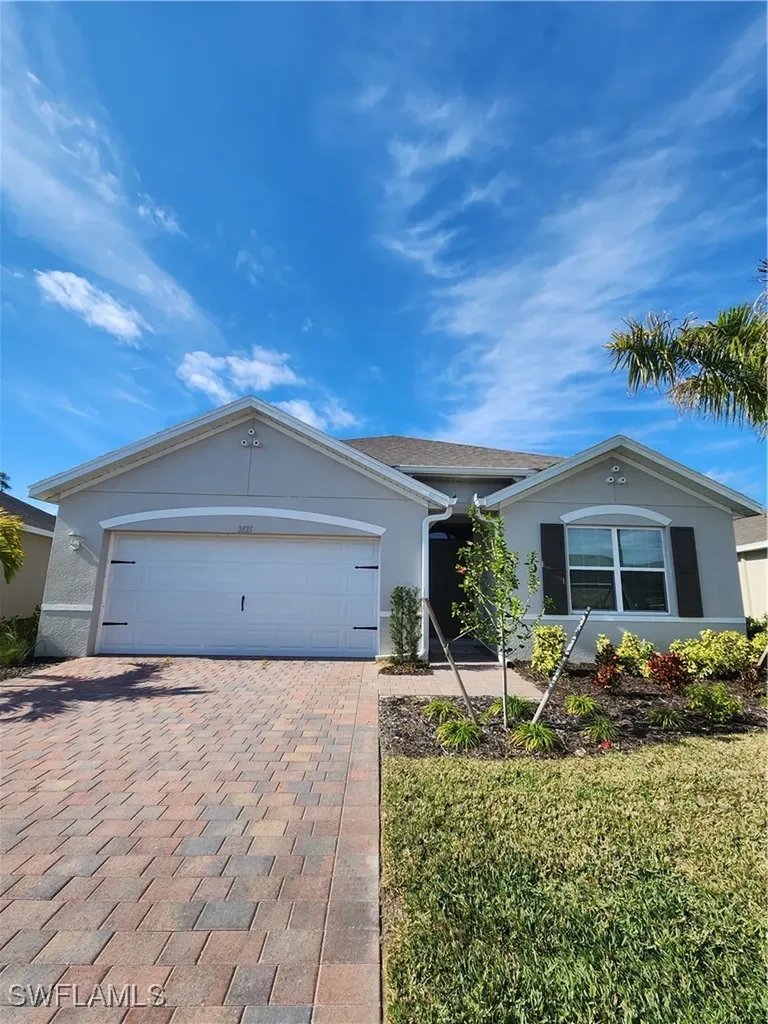 3635 Rollingwater Way North Fort Myers FL 33917