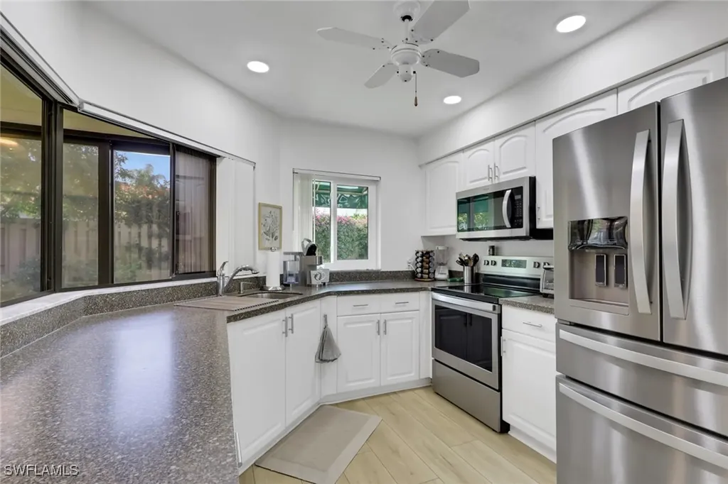 805 Reef Point Circle Naples FL 34108