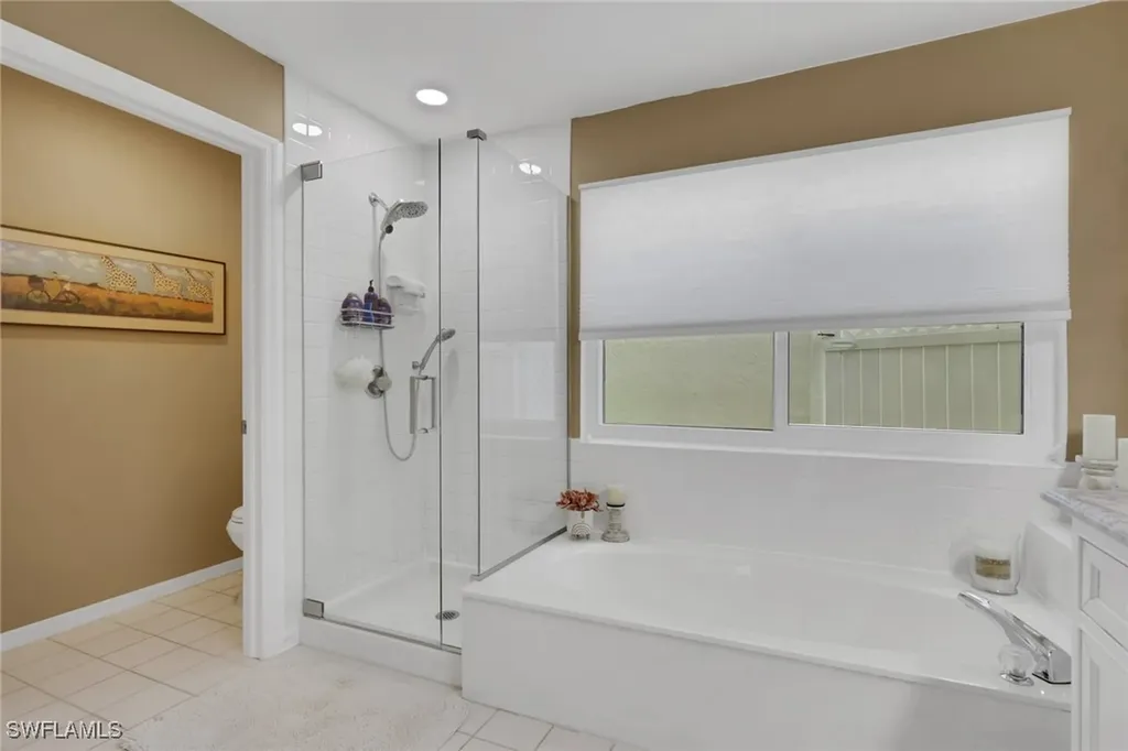 805 Reef Point Circle Naples FL 34108