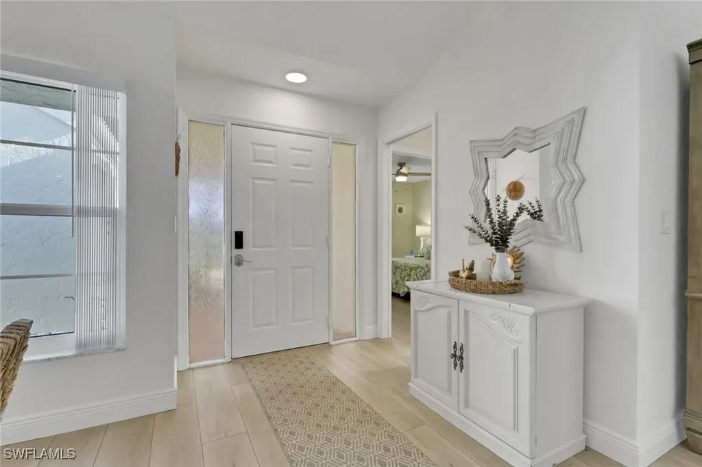 805 Reef Point Circle Naples FL 34108