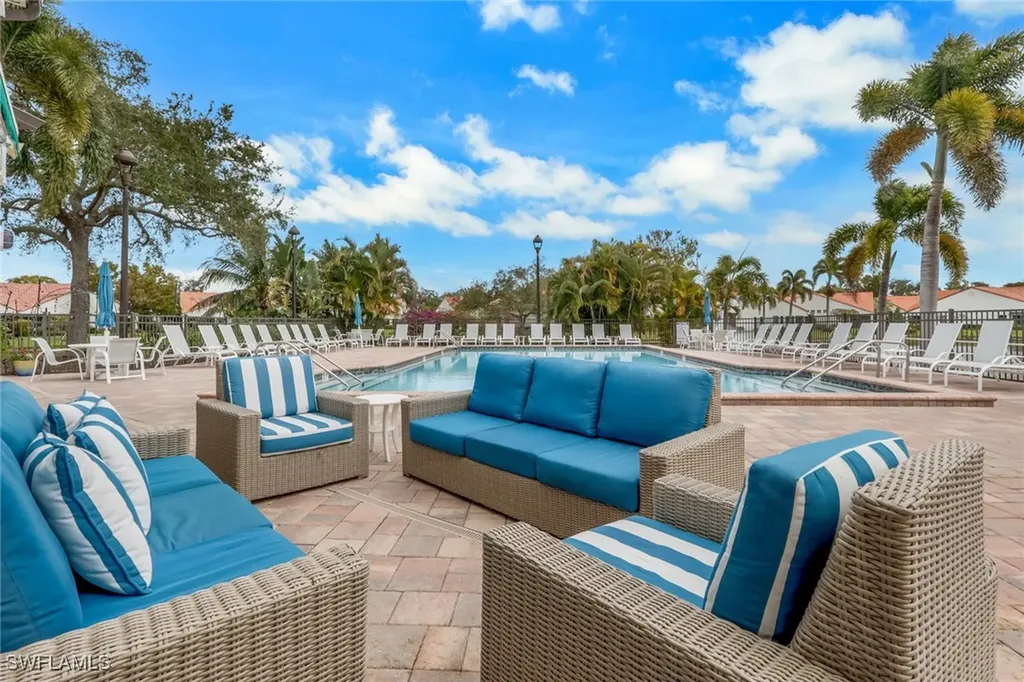 805 Reef Point Circle Naples FL 34108