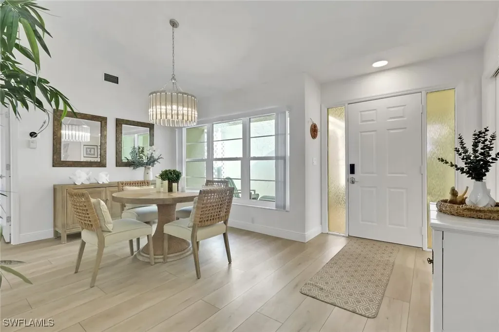 805 Reef Point Circle Naples FL 34108