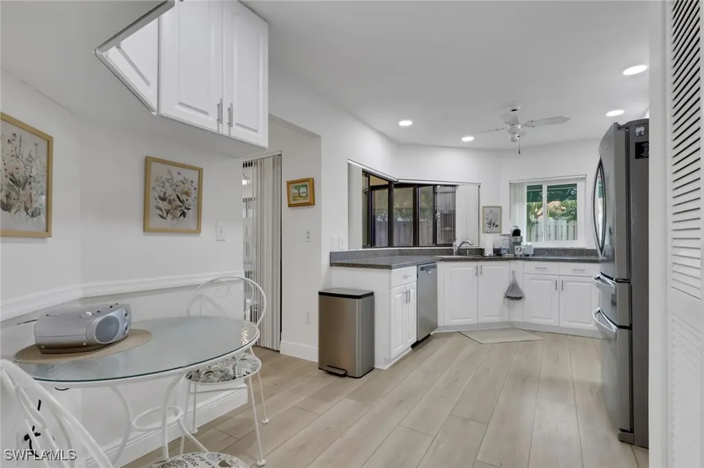 805 Reef Point Circle Naples FL 34108