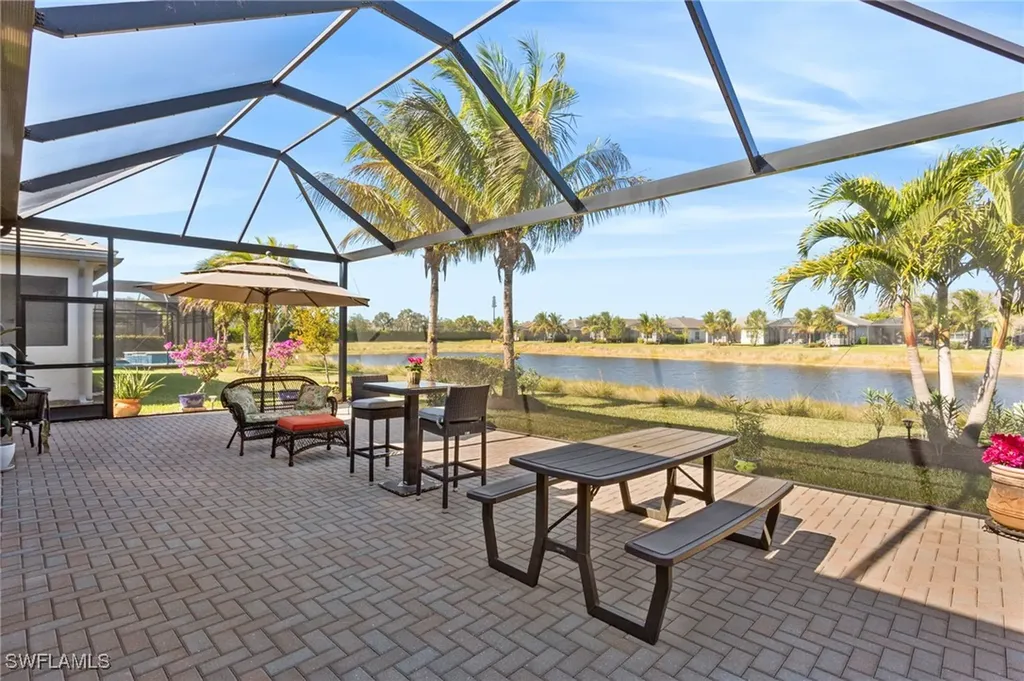 11528 Jacaranda Drive Naples FL 34120