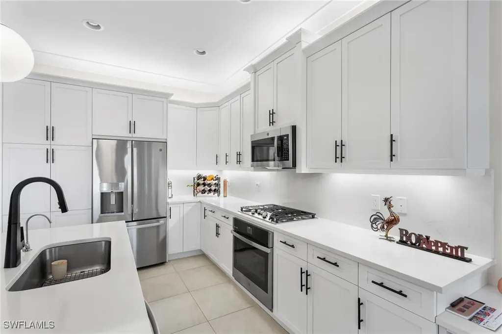 11528 Jacaranda Drive Naples FL 34120
