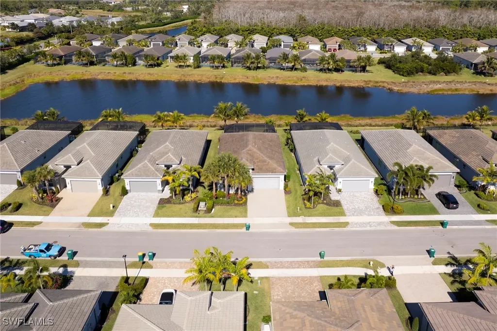 11528 Jacaranda Drive Naples FL 34120