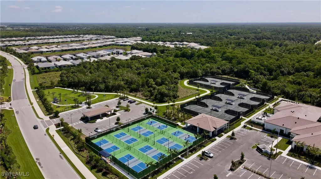 11528 Jacaranda Drive Naples FL 34120