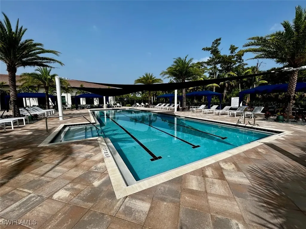 11528 Jacaranda Drive Naples FL 34120