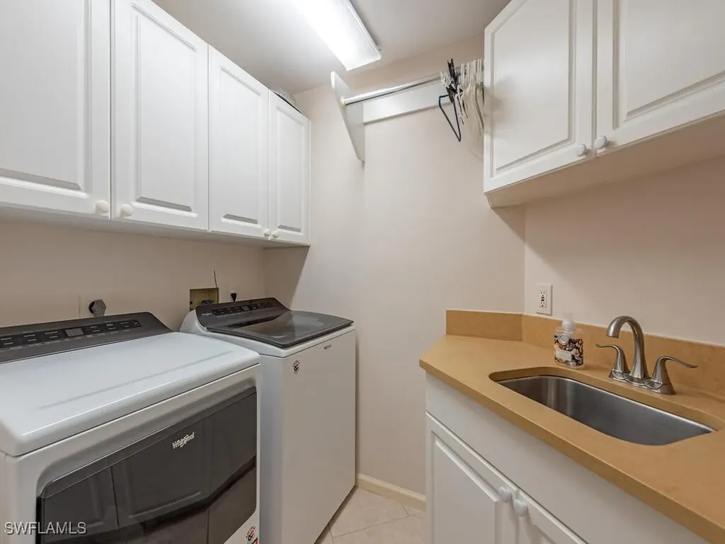 60 Seagate Drive Naples FL 34103