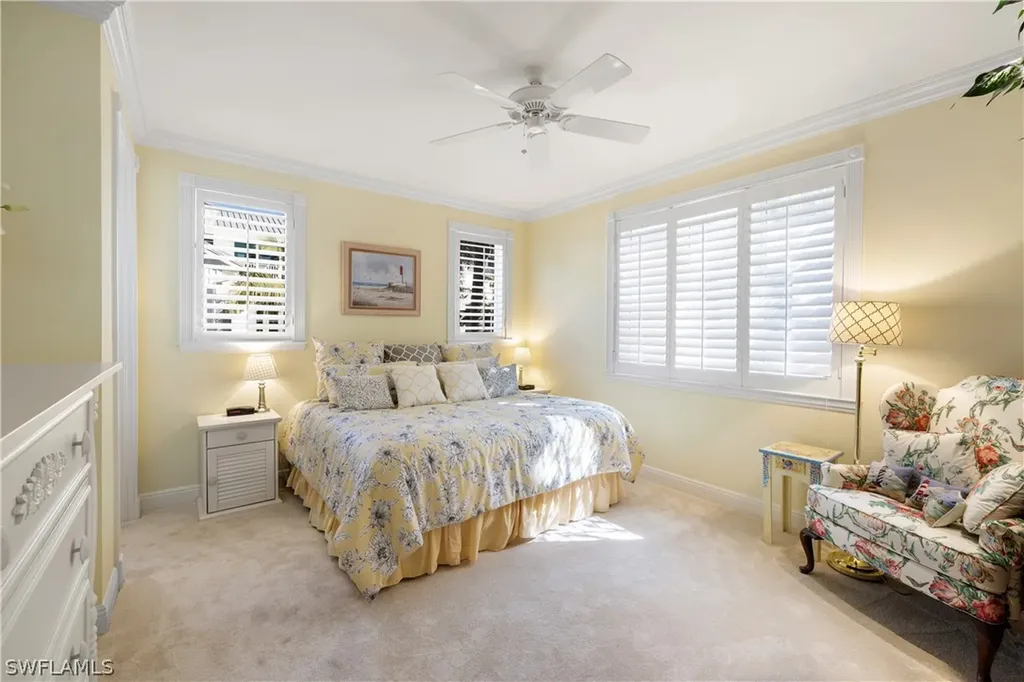 25 2nd Avenue S Naples FL 34102