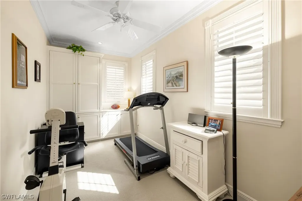 25 2nd Avenue S Naples FL 34102