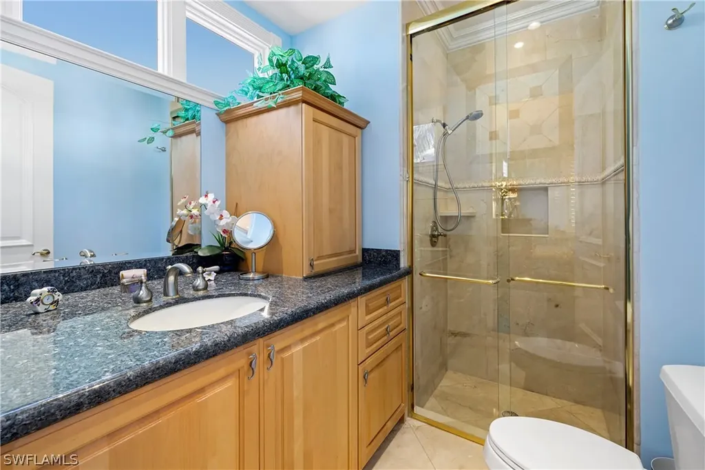 25 2nd Avenue S Naples FL 34102