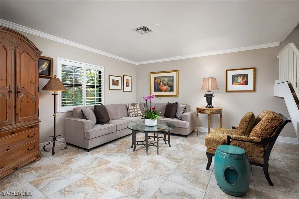 465 Broad Avenue S Naples FL 34102