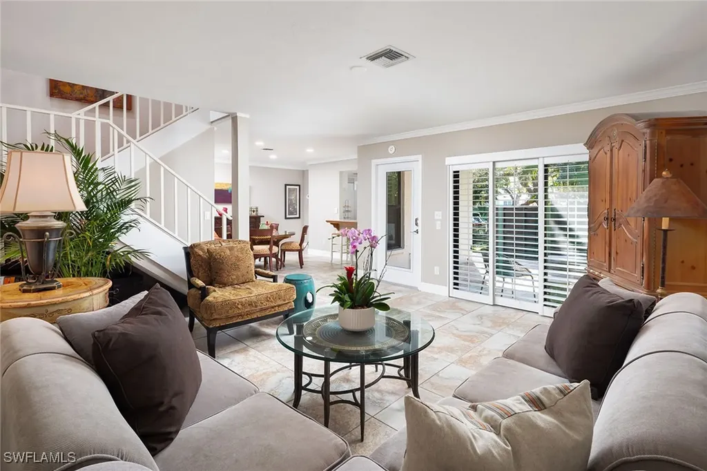 465 Broad Avenue S Naples FL 34102