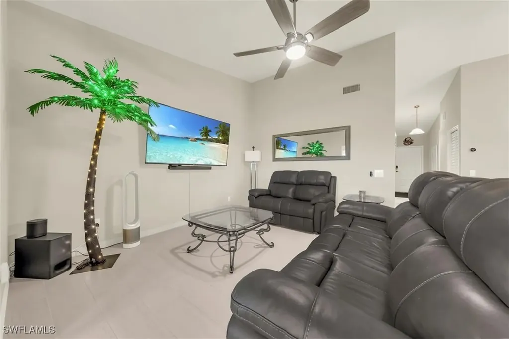 7320 Glenmoor Lane Naples FL 34104