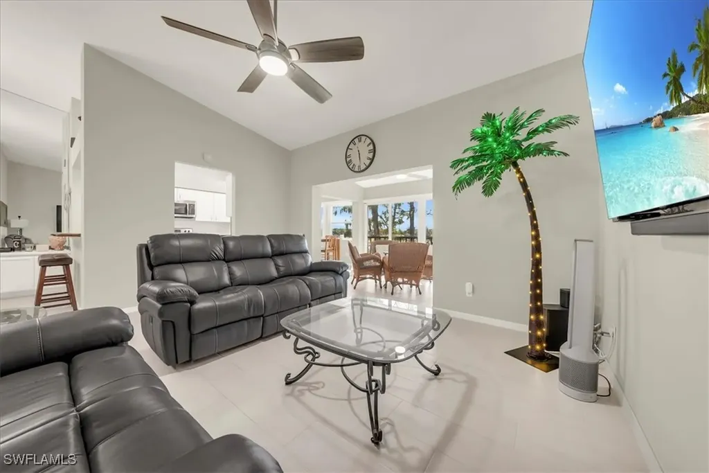 7320 Glenmoor Lane Naples FL 34104