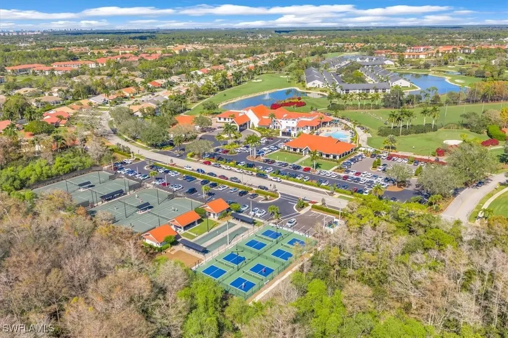 7320 Glenmoor Lane Naples FL 34104