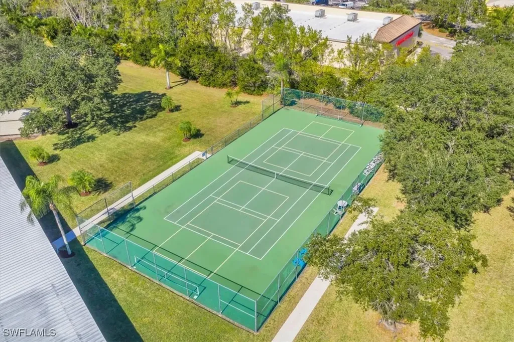7320 Glenmoor Lane Naples FL 34104