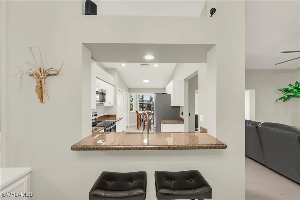7320 Glenmoor Lane Naples FL 34104