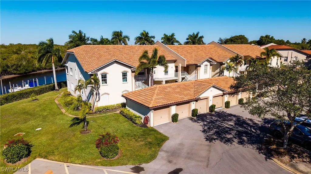 162 Newport Drive Naples FL 34114