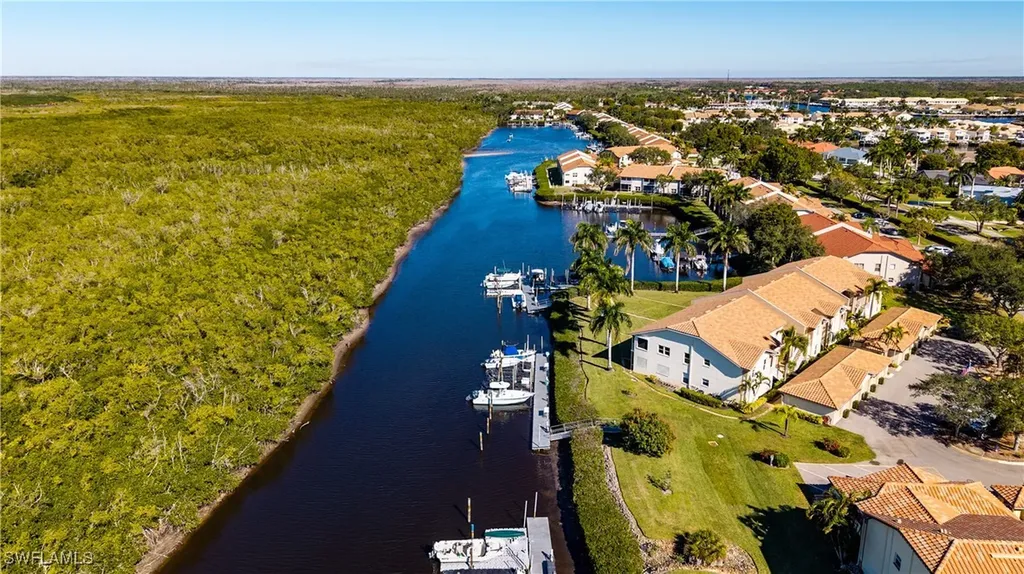 162 Newport Drive Naples FL 34114