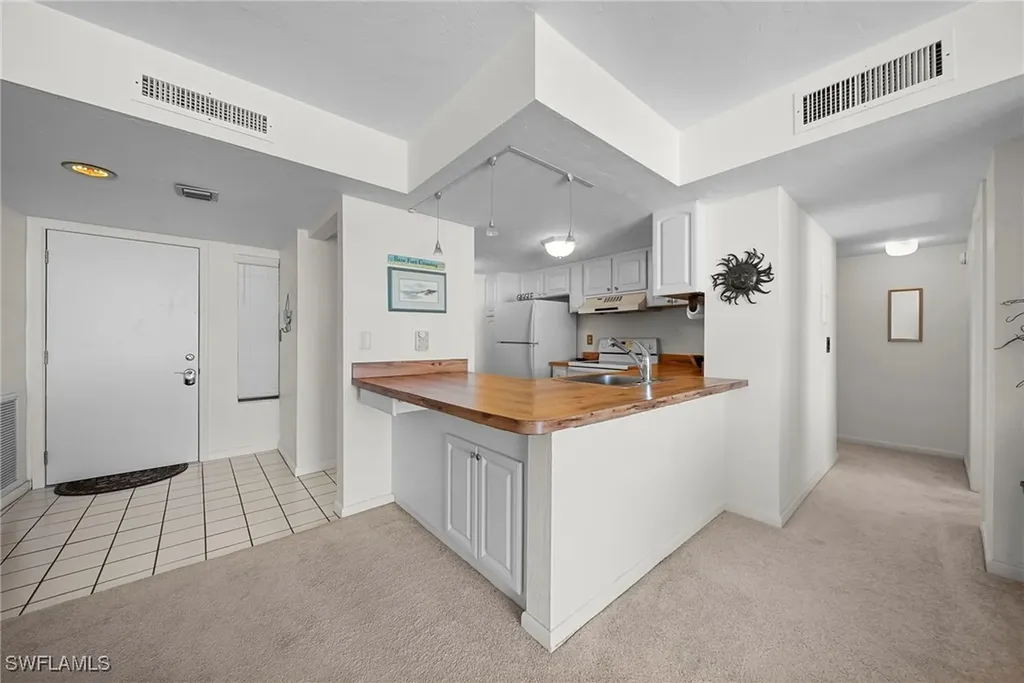 26300 Hickory Boulevard Bonita Springs FL 34134