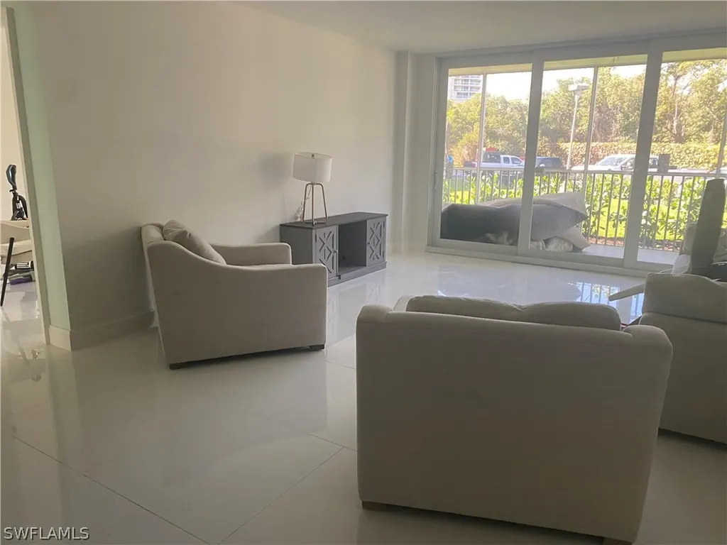 5 Bluebill Avenue Naples FL 34108