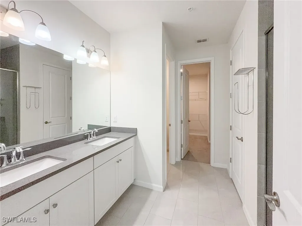 4721 Arboretum Circle Naples FL 34112