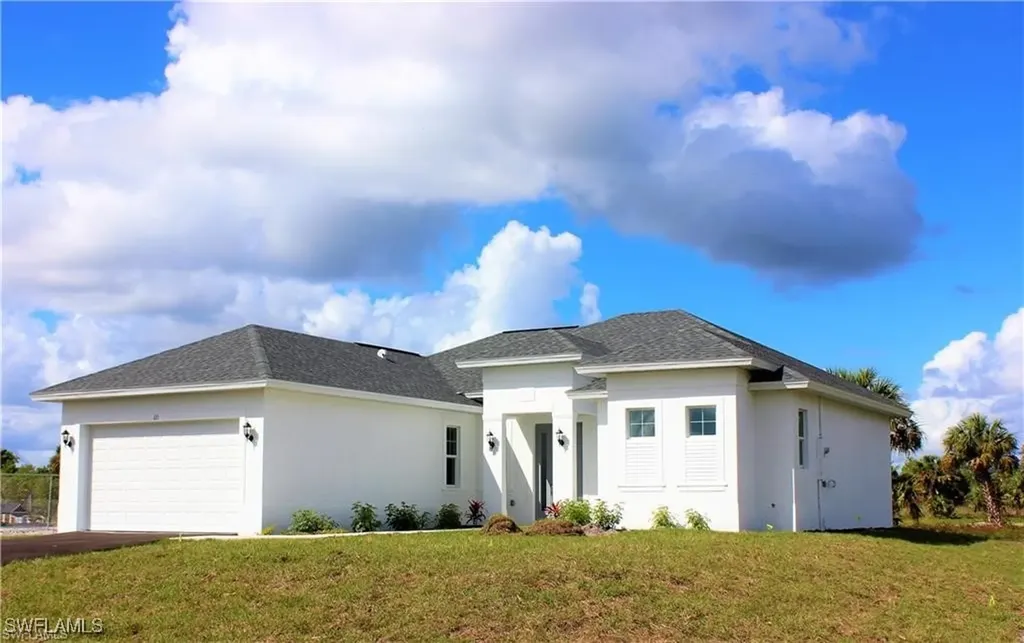 2872 64th Avenue NE Naples FL 34120