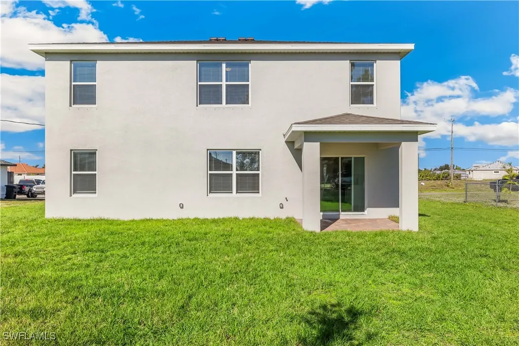 1401 NE 5th Place Cape Coral FL 33909