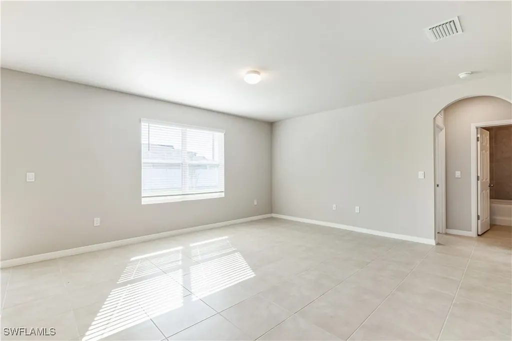 1401 NE 5th Place Cape Coral FL 33909