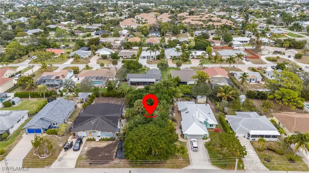 63 9th Street Bonita Springs FL 34134