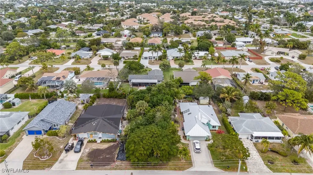 63 9th Street Bonita Springs FL 34134