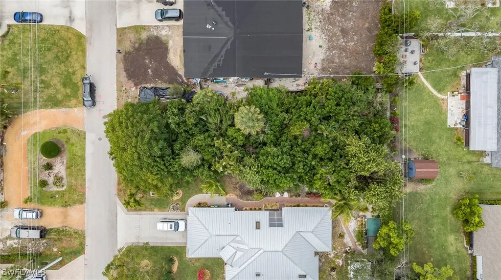 63 9th Street Bonita Springs FL 34134