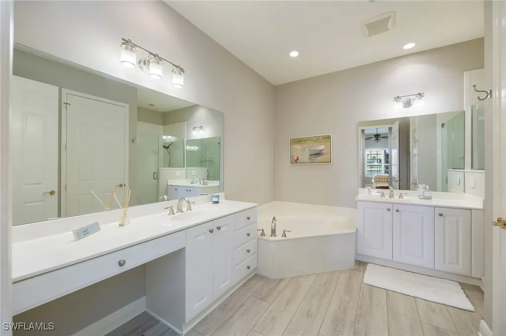 9288 Grassi Way Naples FL 34114