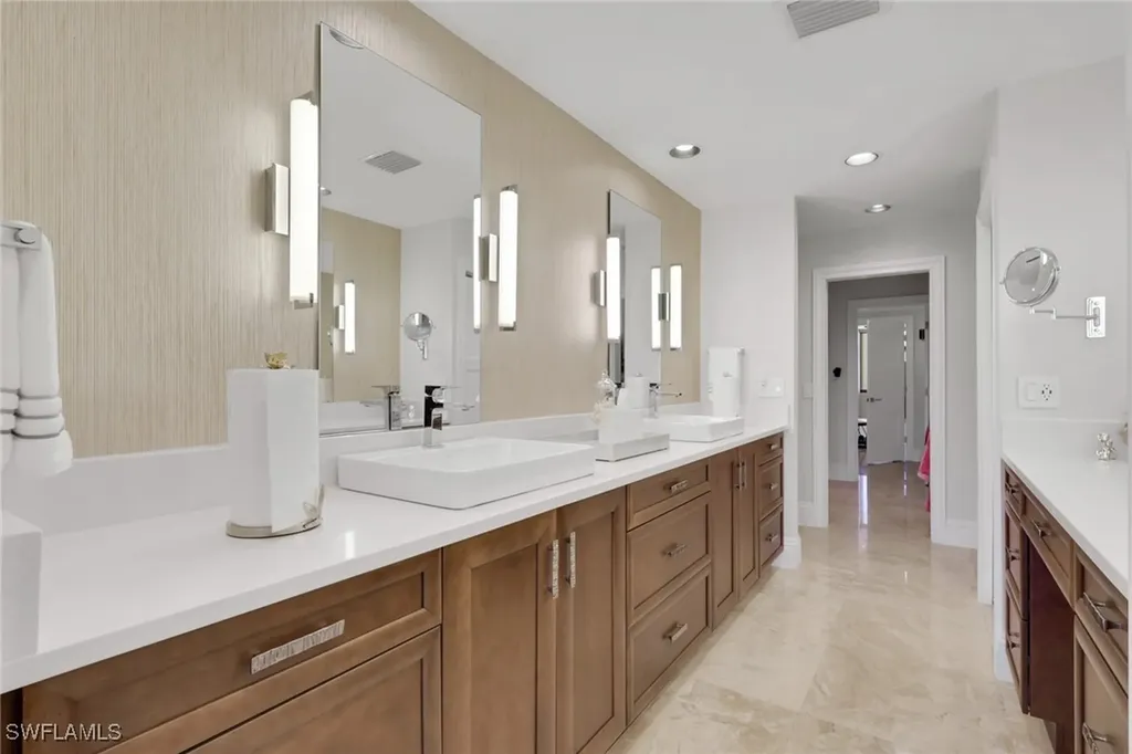 4400 Gulf Shore Boulevard N Naples FL 34103