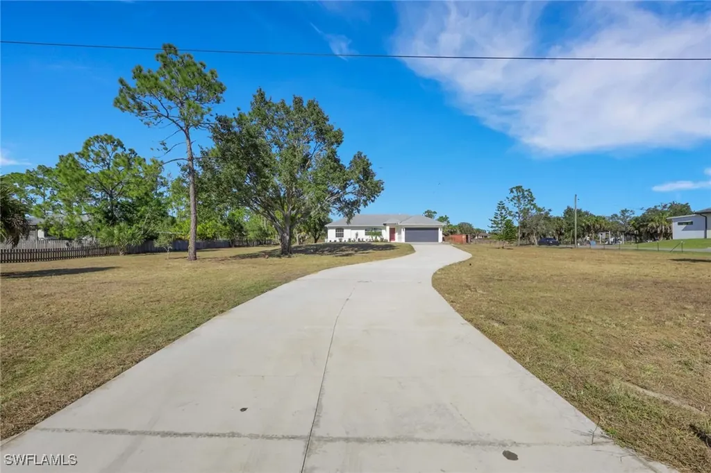 2685 29th Avenue NE Naples FL 34120