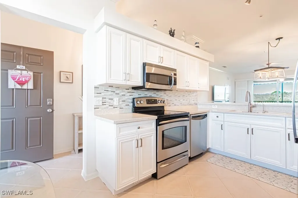 10275 Heritage Bay Boulevard Naples FL 34120