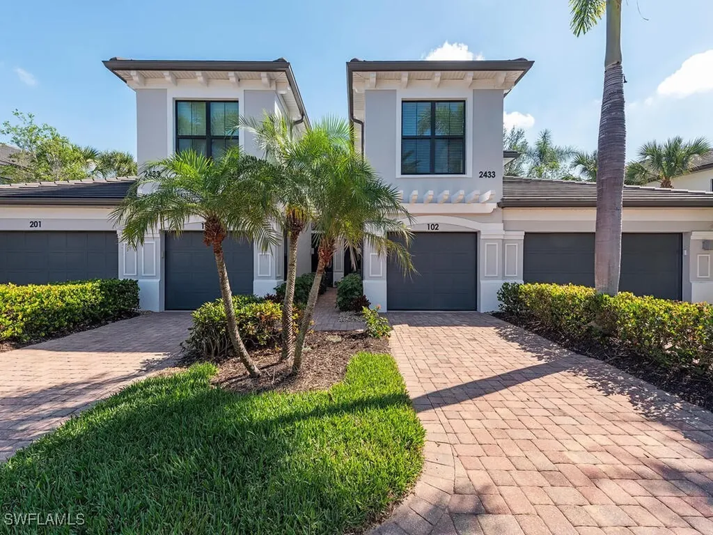 2433 Ravenna Boulevard Naples FL 34109