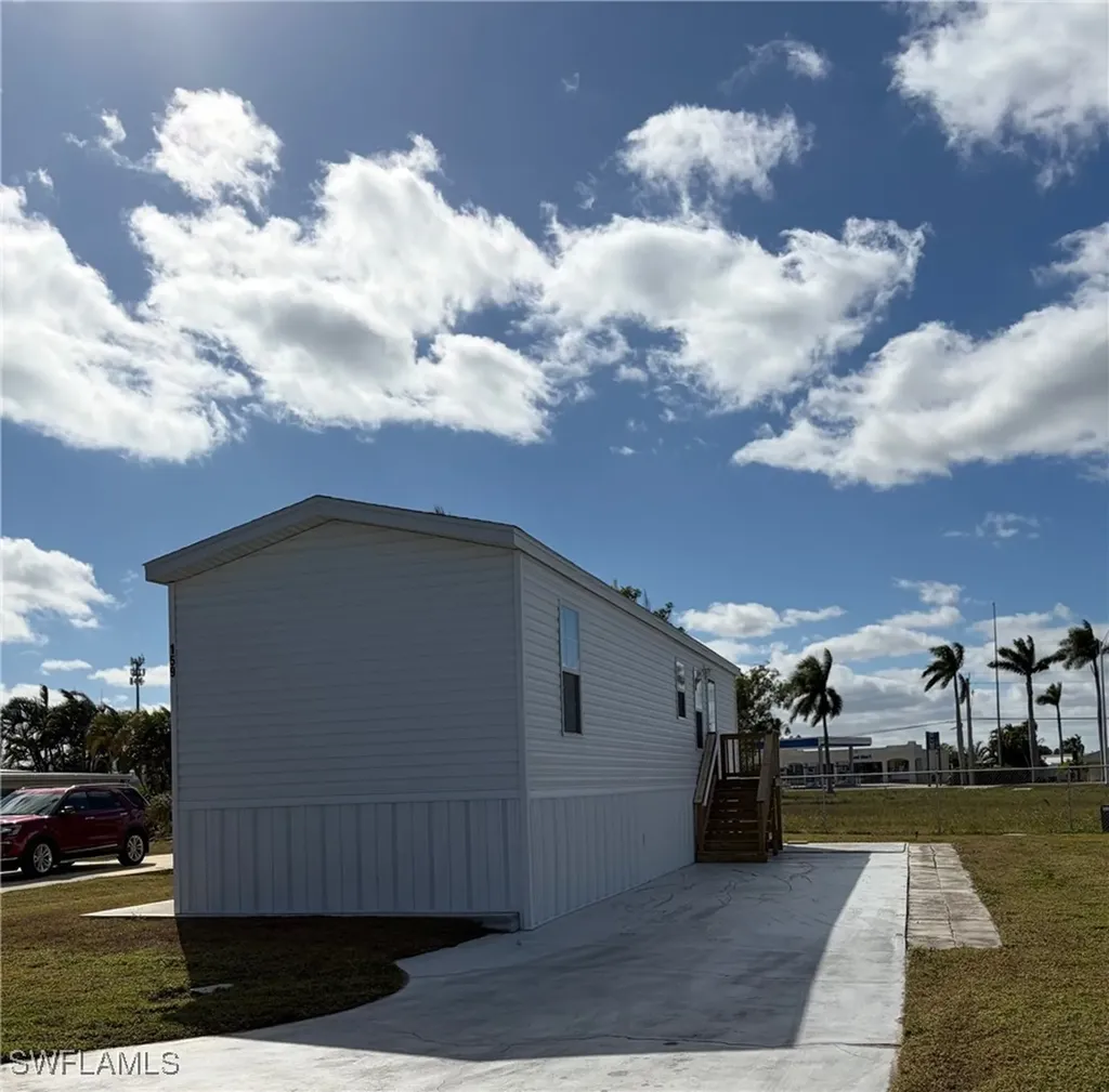 159 Adrienne Drive Fort Myers FL 33908