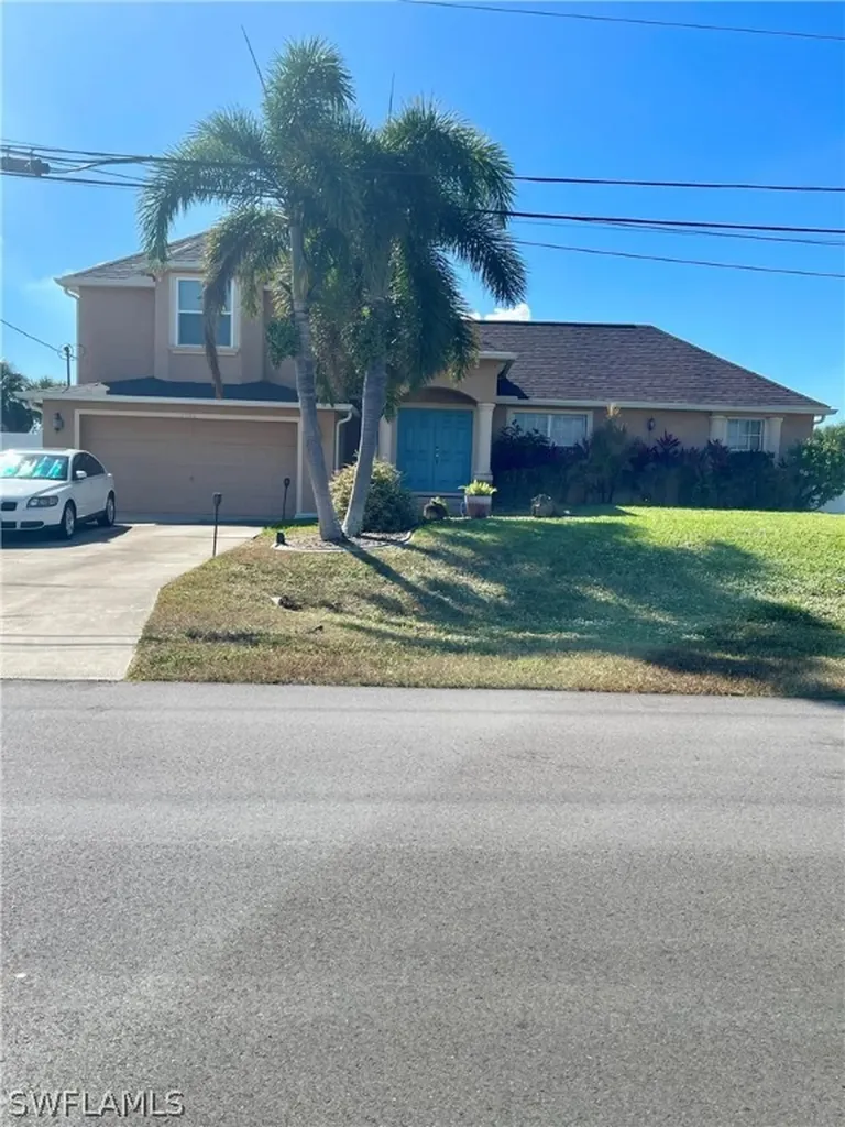 2020 NE 34th Lane Cape Coral FL 33909
