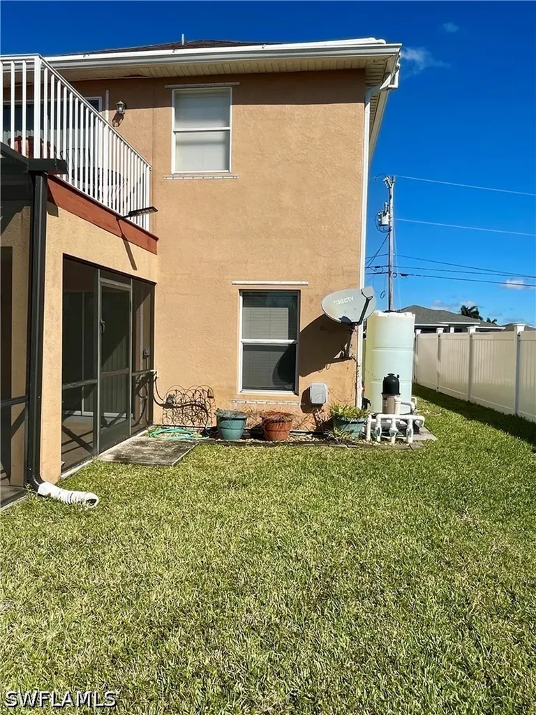2020 NE 34th Lane Cape Coral FL 33909