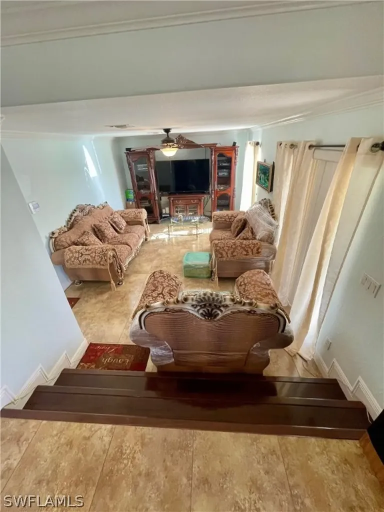 2020 NE 34th Lane Cape Coral FL 33909