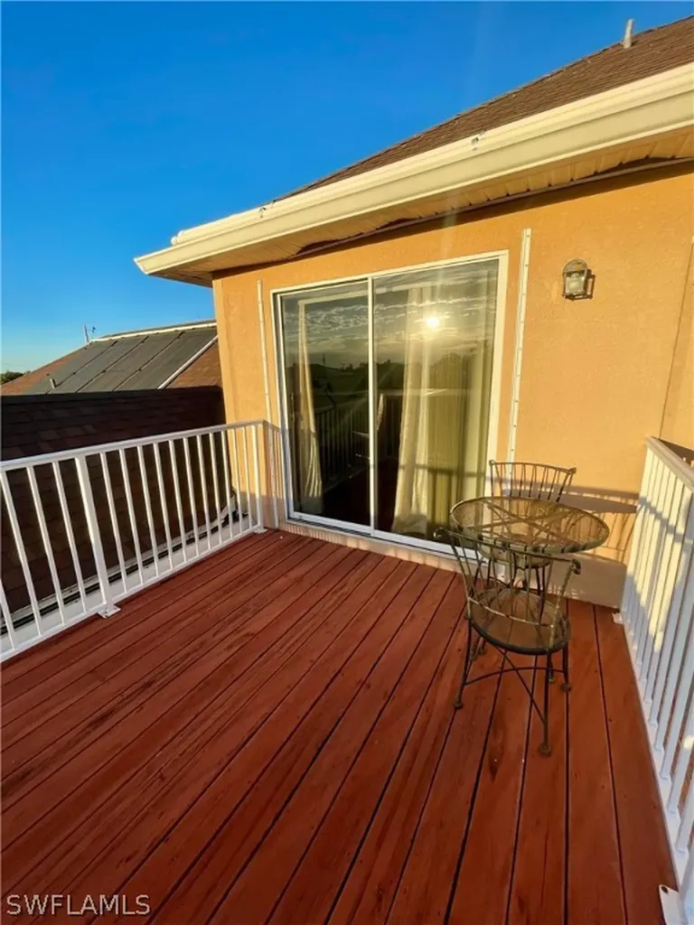 2020 NE 34th Lane Cape Coral FL 33909