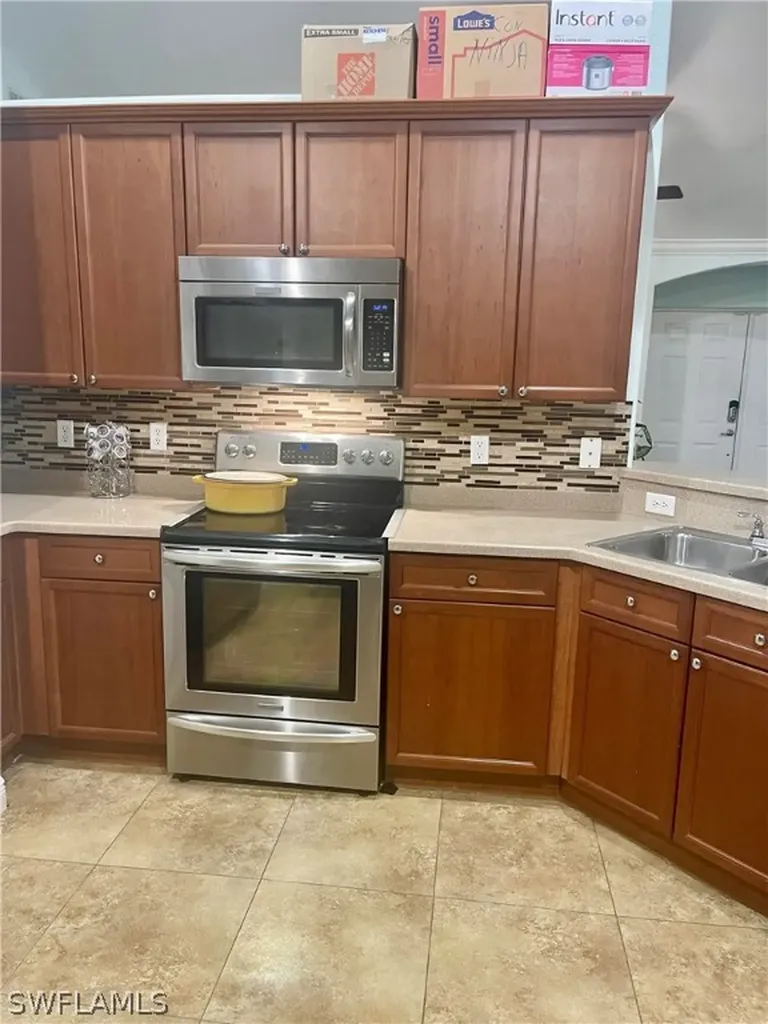 2020 NE 34th Lane Cape Coral FL 33909