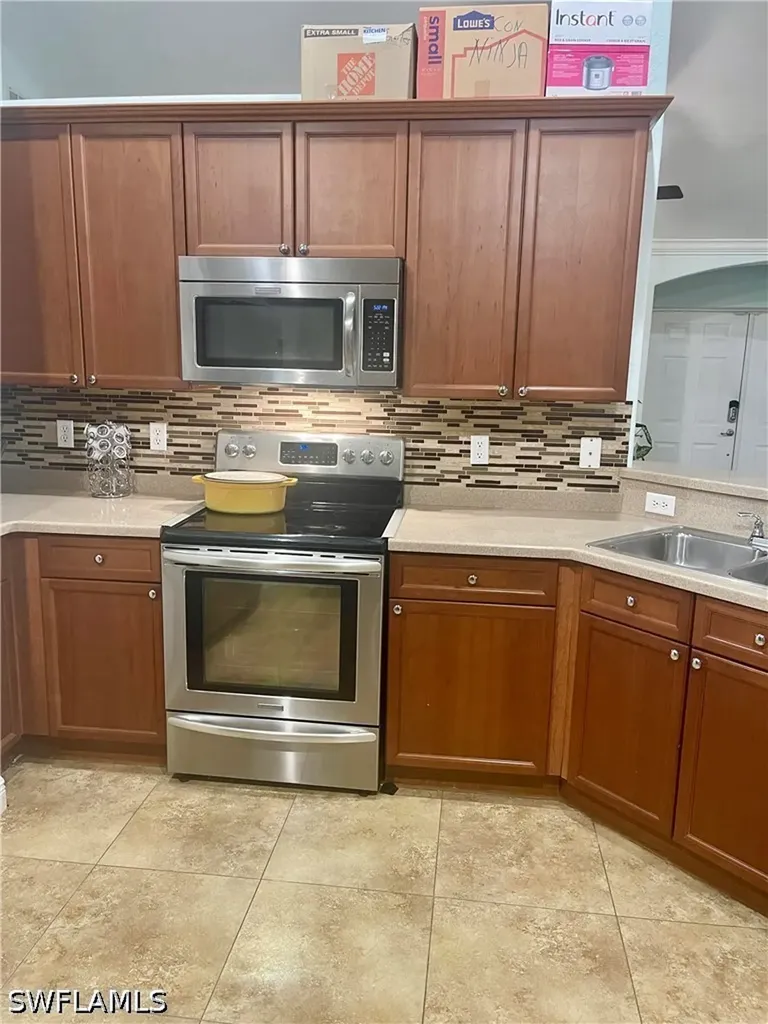 2020 NE 34th Lane Cape Coral FL 33909