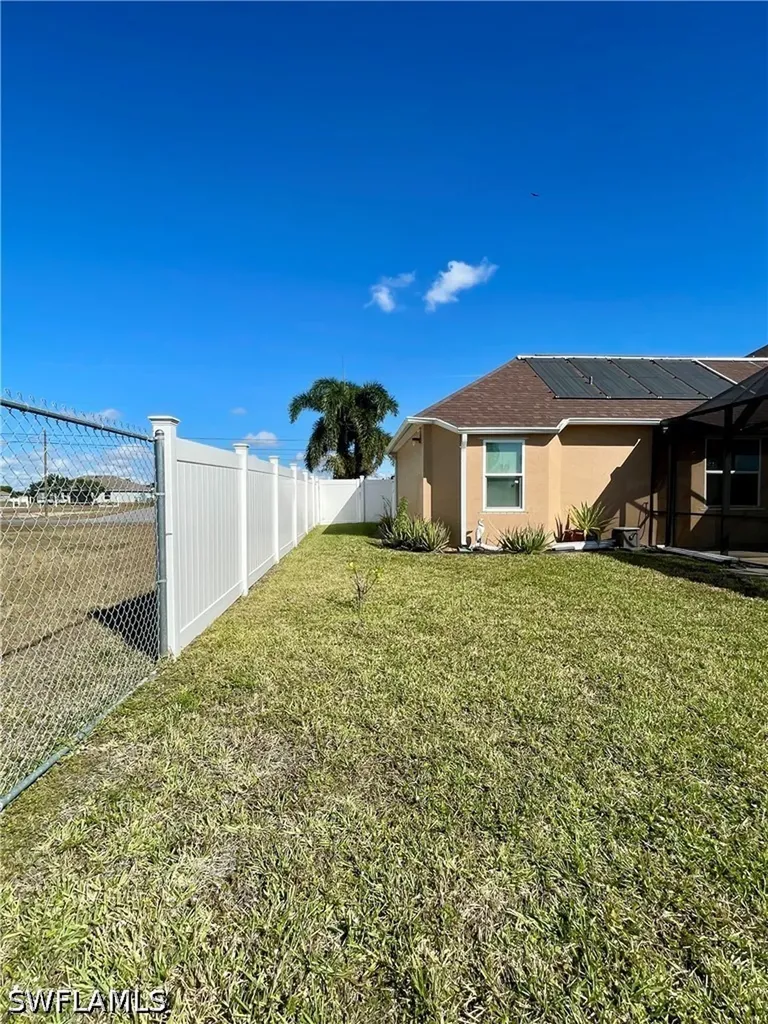 2020 NE 34th Lane Cape Coral FL 33909