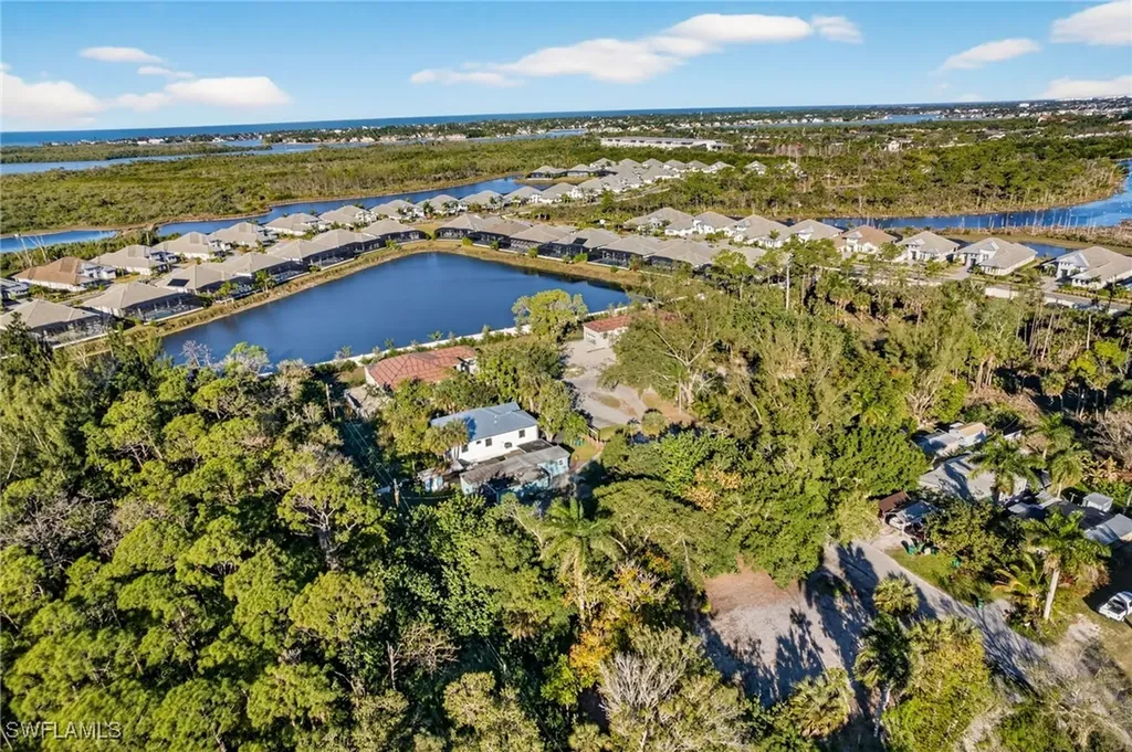 2596 Holly Avenue Naples FL 34112